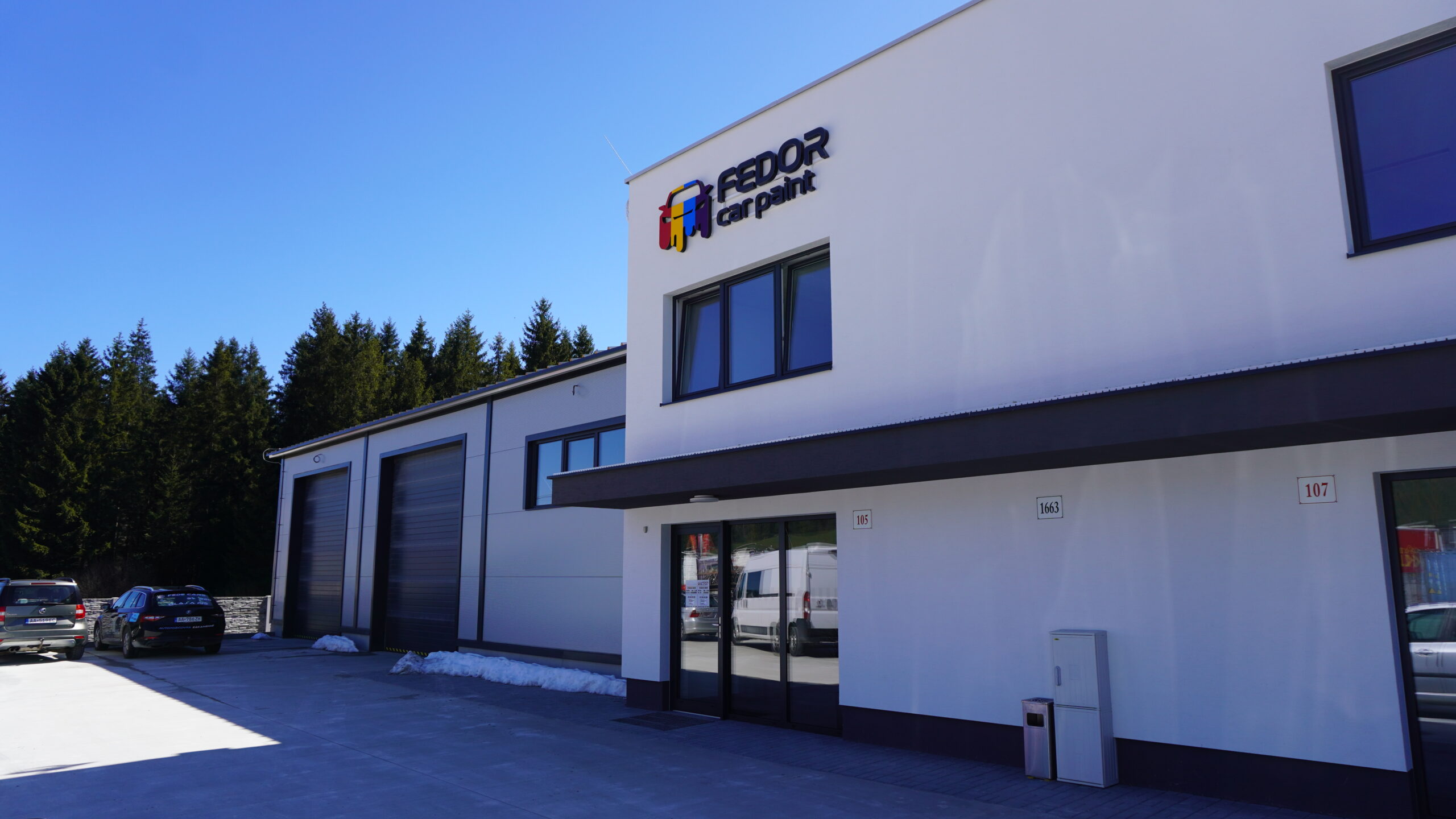 Autolakovňa - Fedor Car Paint Zákamenné budova